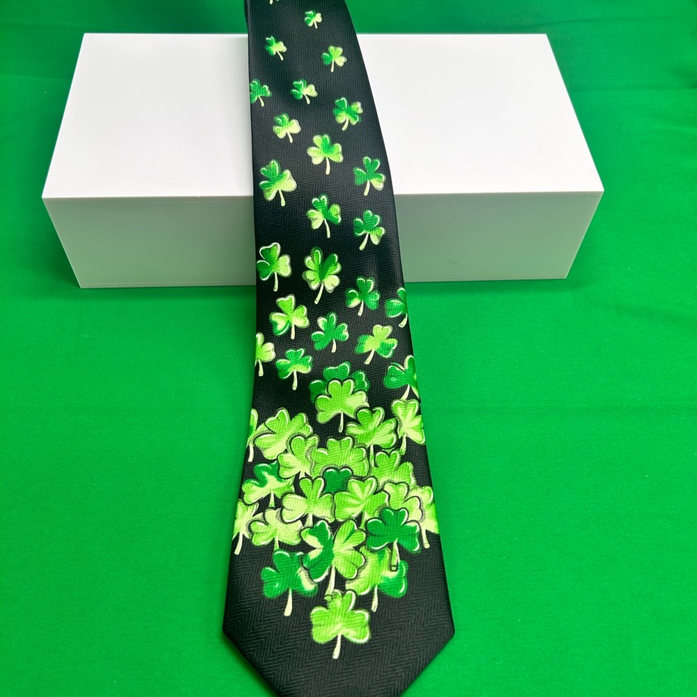 St Patrick's Day Tie Lucky Clover Shamrock Neck Tie Necktie Irish Ireland